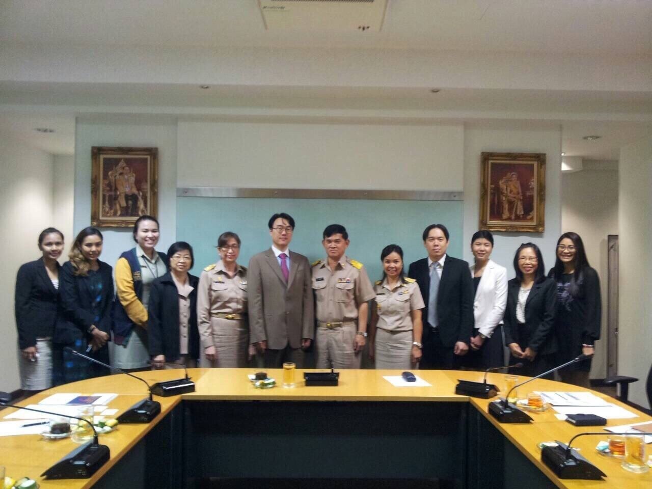 ﻿กรมบังคับคดี ร่วมประชุมสัมมนาด้านการบังคับให้เป็นตามข้อตกลง
